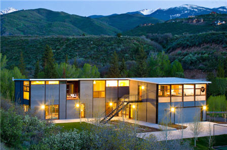 FlatPak House prefab home.